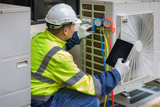 Professional Hvac technician working in Rectortown, VA
